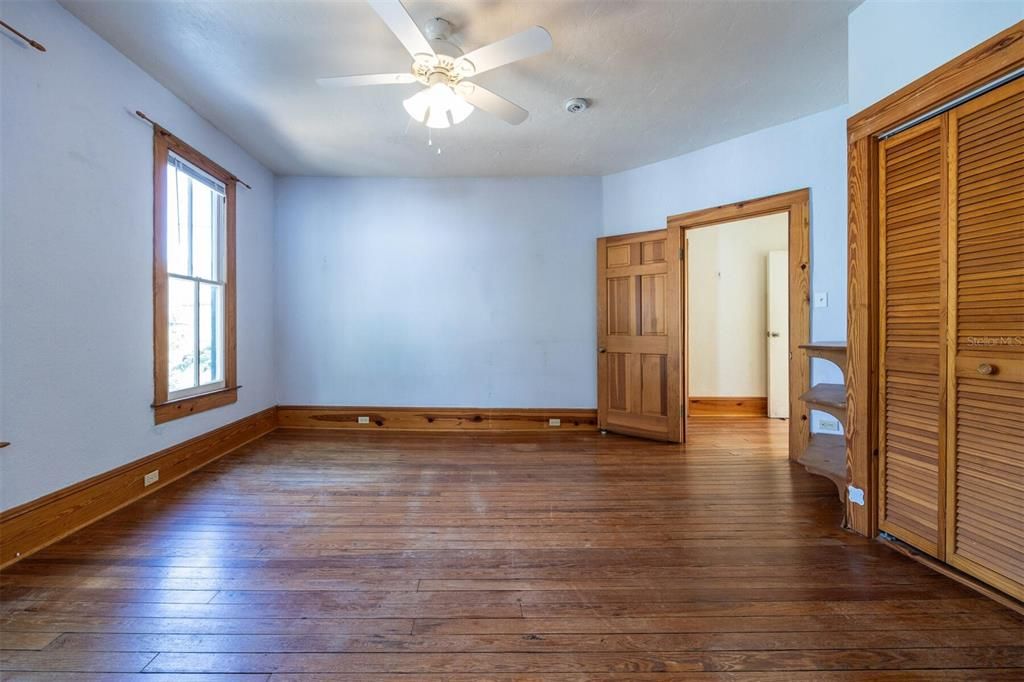 Active With Contract: $565,000 (4 beds, 3 baths, 2892 Square Feet)