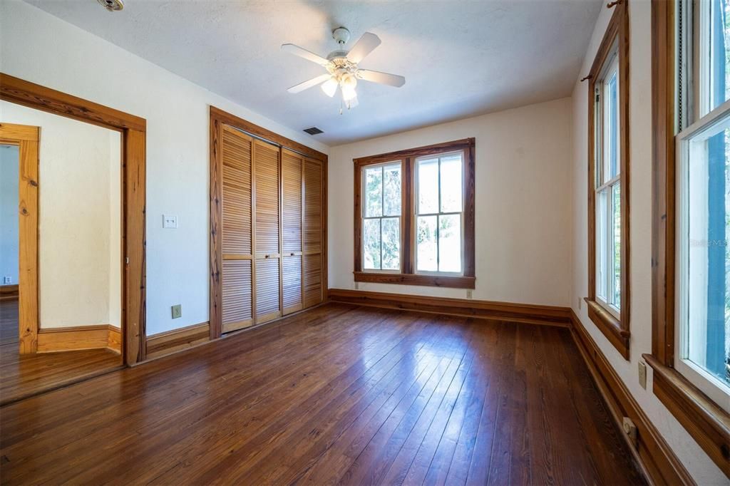 Active With Contract: $565,000 (4 beds, 3 baths, 2892 Square Feet)