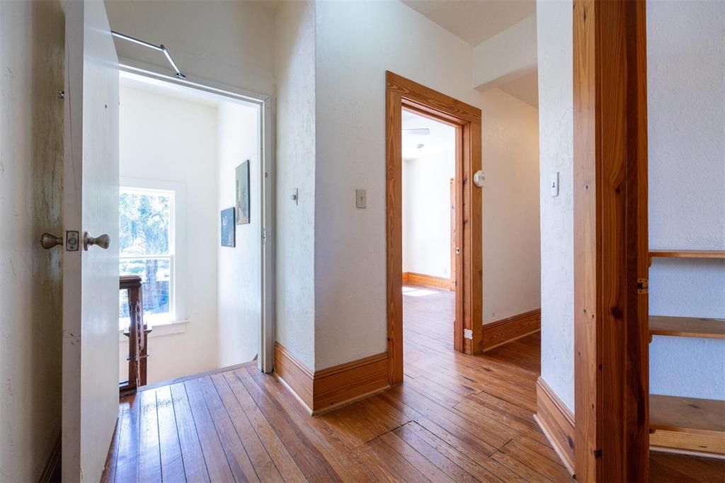 Active With Contract: $565,000 (4 beds, 3 baths, 2892 Square Feet)