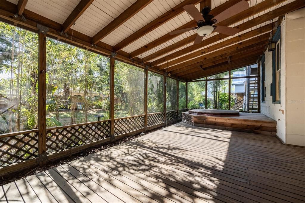 Active With Contract: $565,000 (4 beds, 3 baths, 2892 Square Feet)