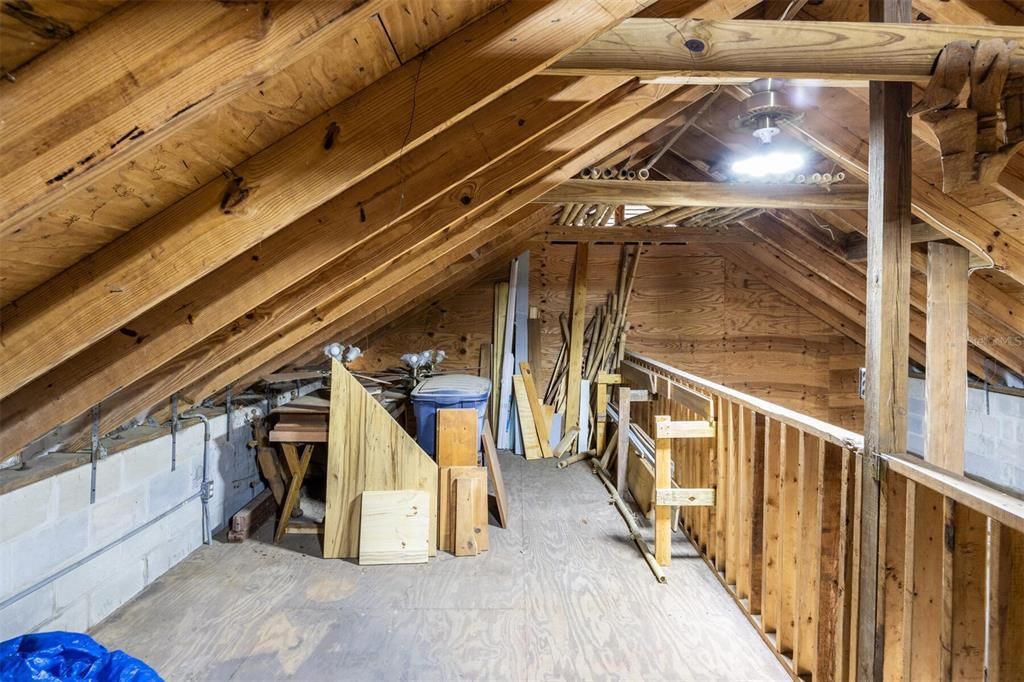 Active With Contract: $565,000 (4 beds, 3 baths, 2892 Square Feet)