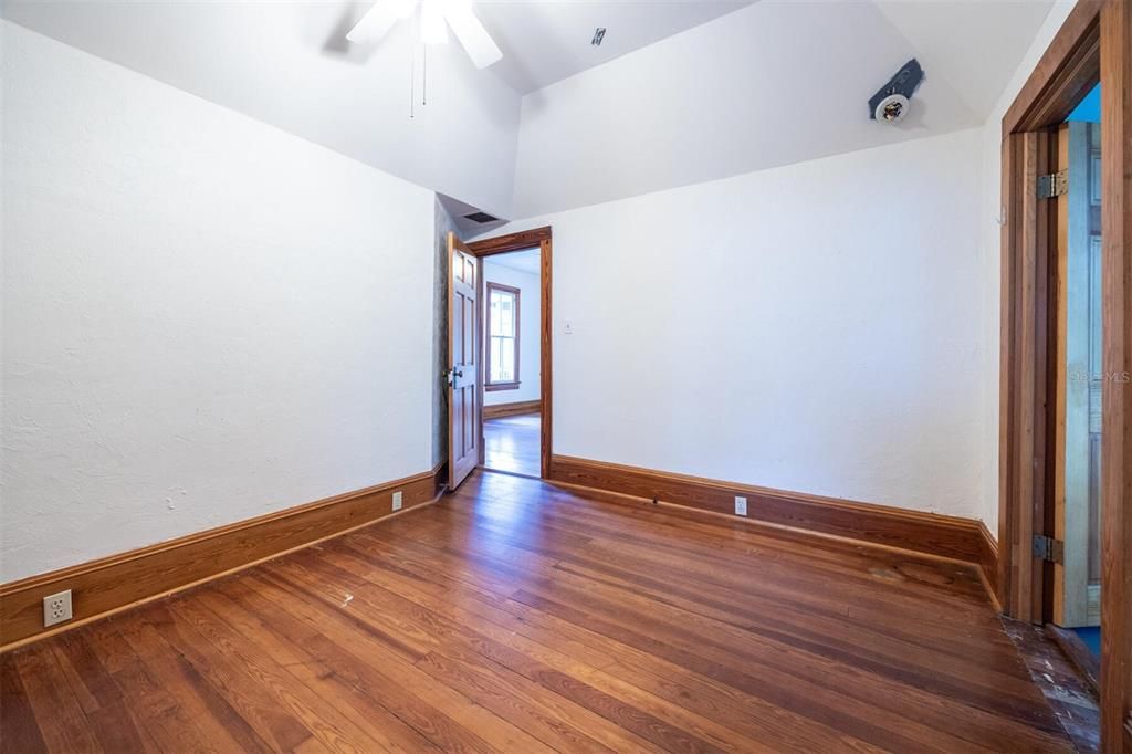 Active With Contract: $565,000 (4 beds, 3 baths, 2892 Square Feet)