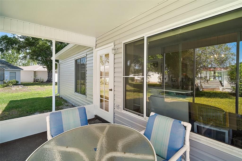 Active With Contract: $198,000 (2 beds, 2 baths, 1420 Square Feet)