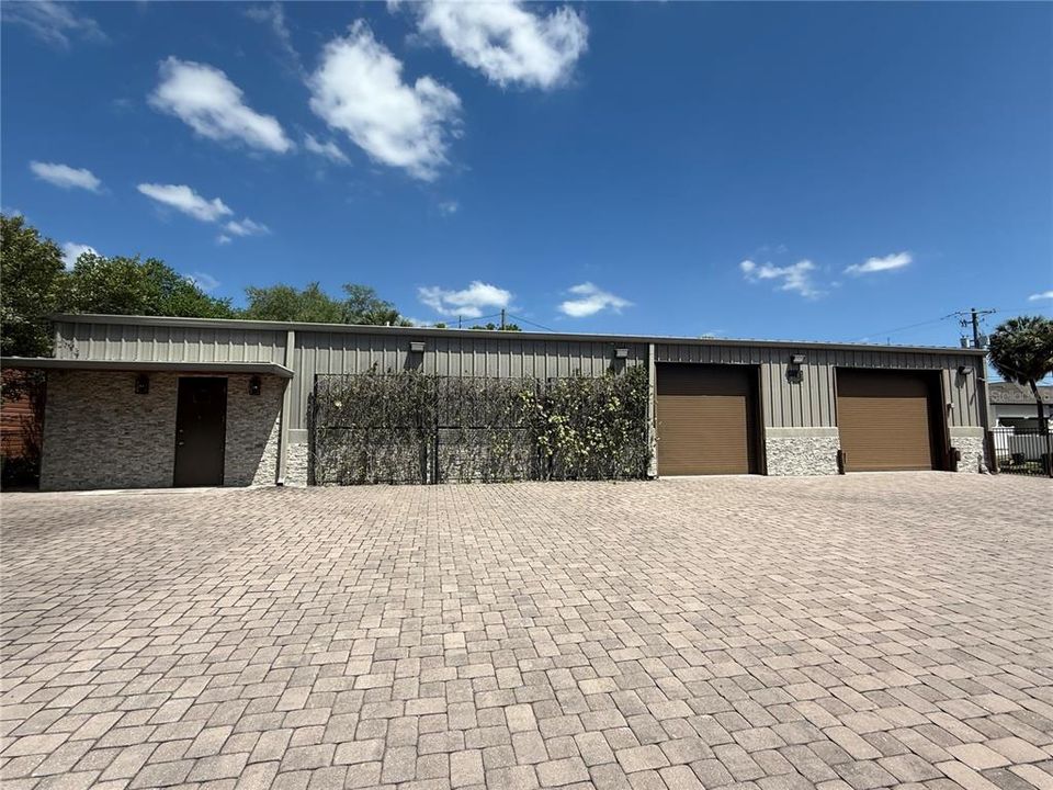 Active With Contract: $650,000 (0 beds, 0 baths, 4300 Square Feet)