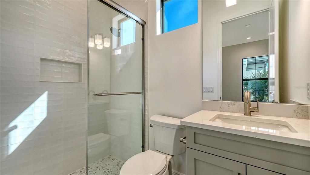 На продажу: $1,199,990 (3 спален, 3 ванн, 2562 Квадратных фут)