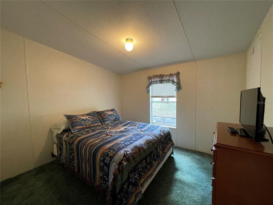 待售: $385,000 (3 贝兹, 2 浴室, 1296 平方英尺)