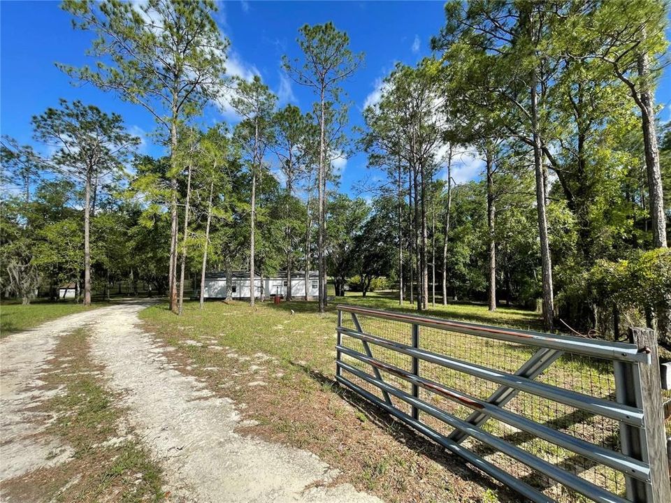 待售: $385,000 (3 贝兹, 2 浴室, 1296 平方英尺)