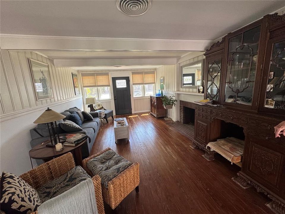 На продажу: $719,000 (3 спален, 2 ванн, 1640 Квадратных фут)