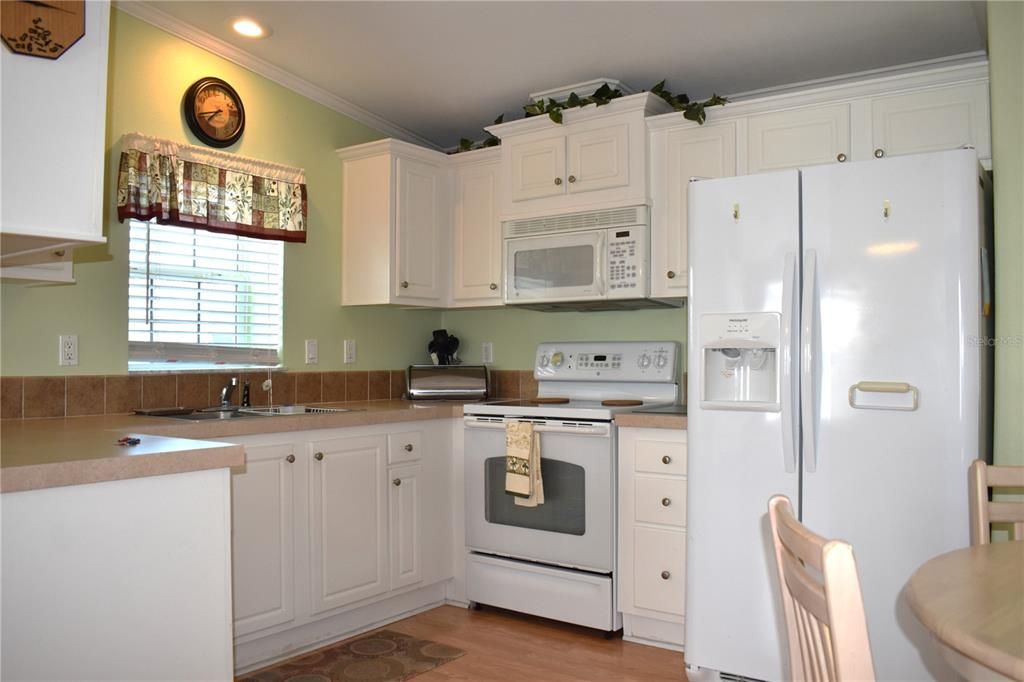 Activo con contrato: $148,900 (2 camas, 2 baños, 770 Pies cuadrados)