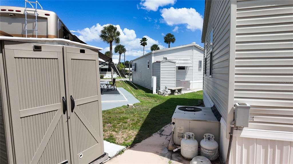 Activo con contrato: $148,900 (2 camas, 2 baños, 770 Pies cuadrados)