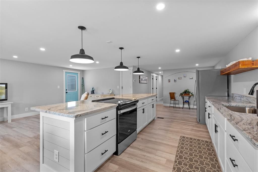 En Venta: $313,900 (3 camas, 2 baños, 1704 Pies cuadrados)
