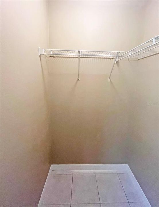 For Sale: $450,000 (6 beds, 0 baths, 2669 Square Feet)