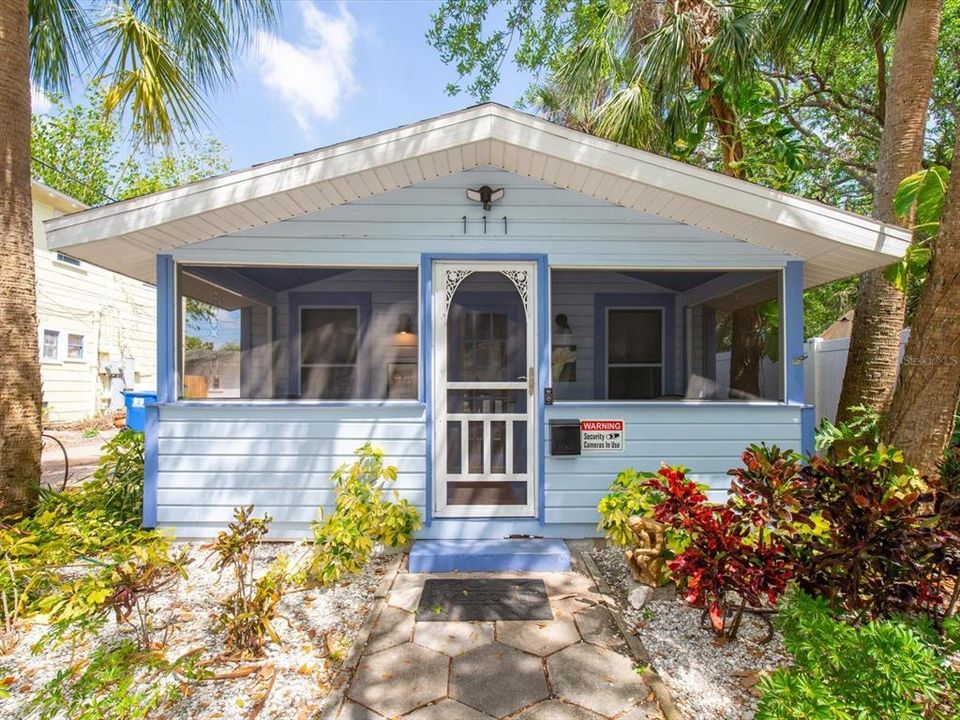 Recently Sold: $325,000 (1 beds, 1 baths, 540 Square Feet)