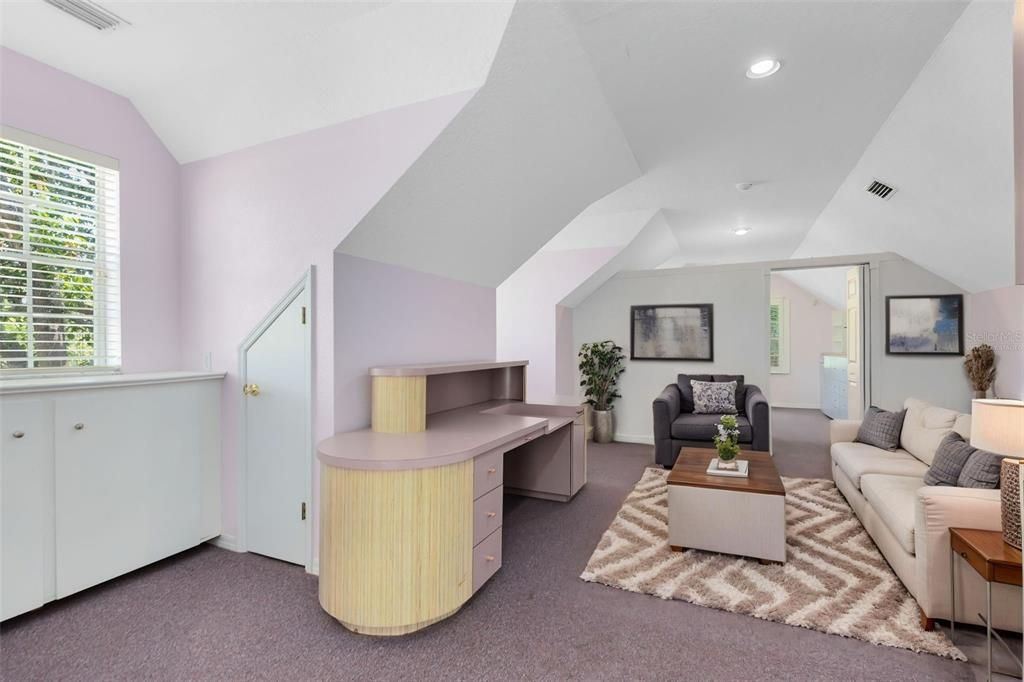 На продажу: $824,000 (7 спален, 4 ванн, 5777 Квадратных фут)