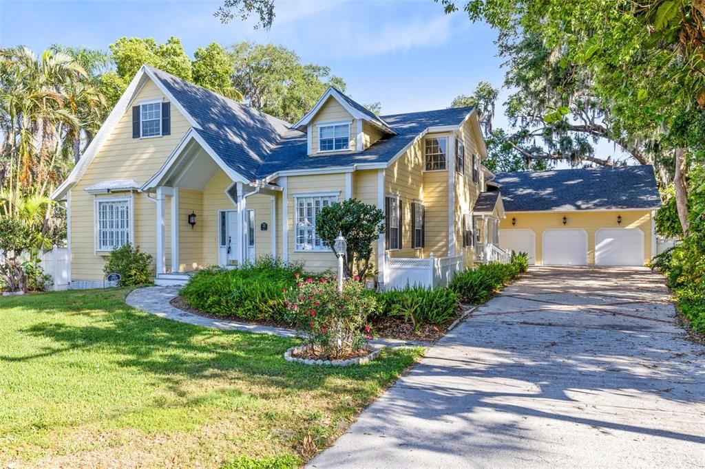 На продажу: $824,000 (7 спален, 4 ванн, 5777 Квадратных фут)