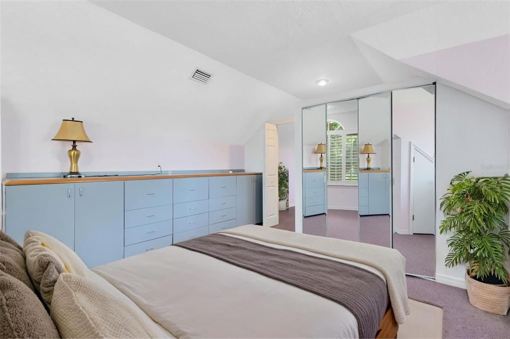 На продажу: $824,000 (7 спален, 4 ванн, 5777 Квадратных фут)