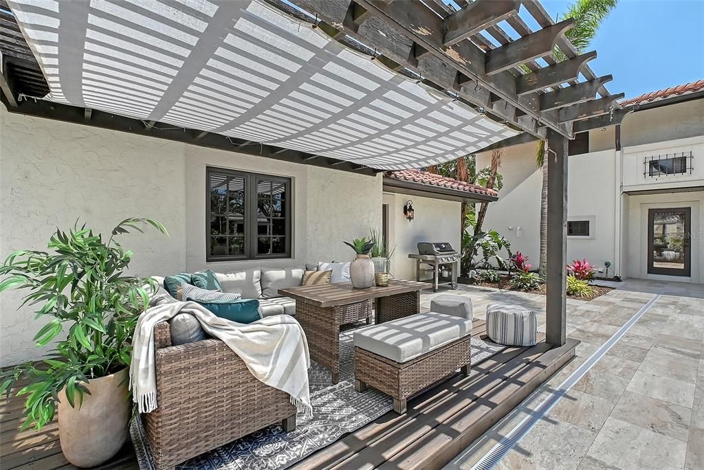 For Sale: $1,699,000 (3 beds, 2 baths, 2974 Square Feet)