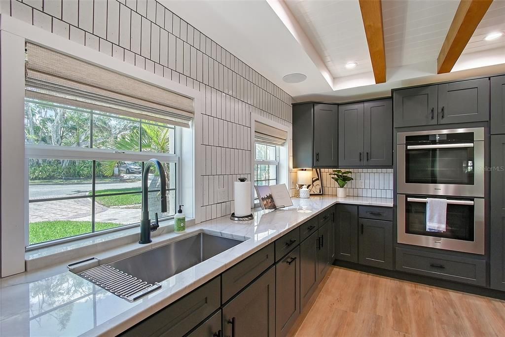 For Sale: $1,699,000 (3 beds, 2 baths, 2974 Square Feet)