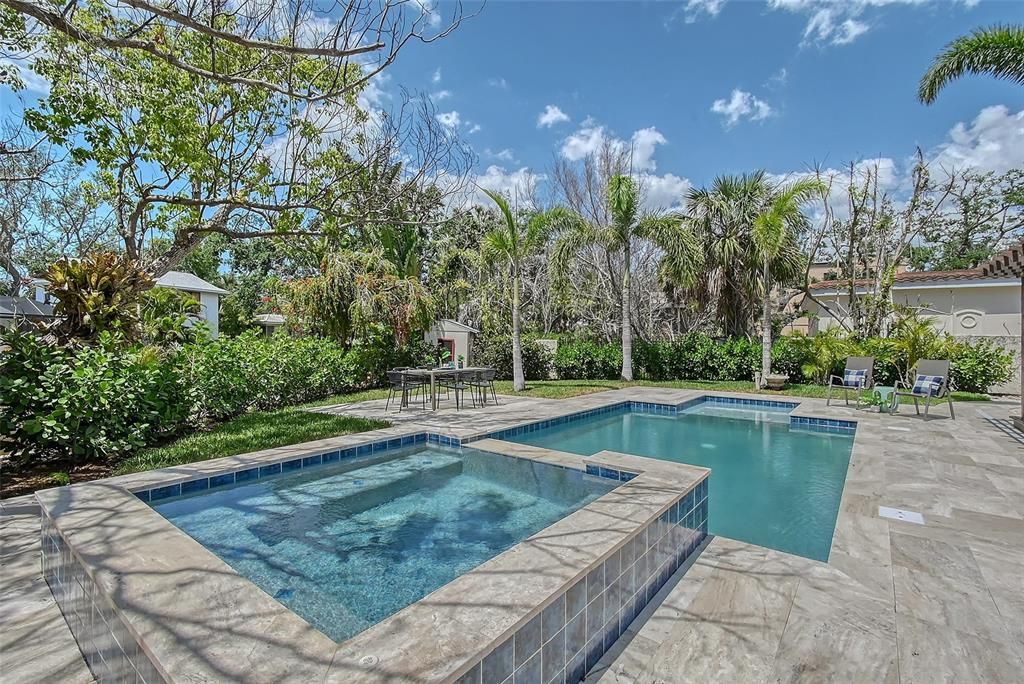 For Sale: $1,699,000 (3 beds, 2 baths, 2974 Square Feet)