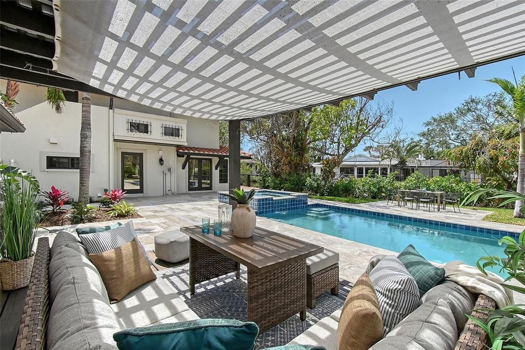 For Sale: $1,699,000 (3 beds, 2 baths, 2974 Square Feet)