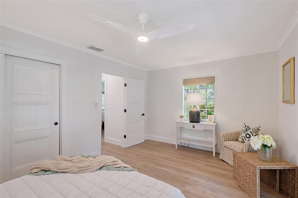 For Sale: $1,699,000 (3 beds, 2 baths, 2974 Square Feet)