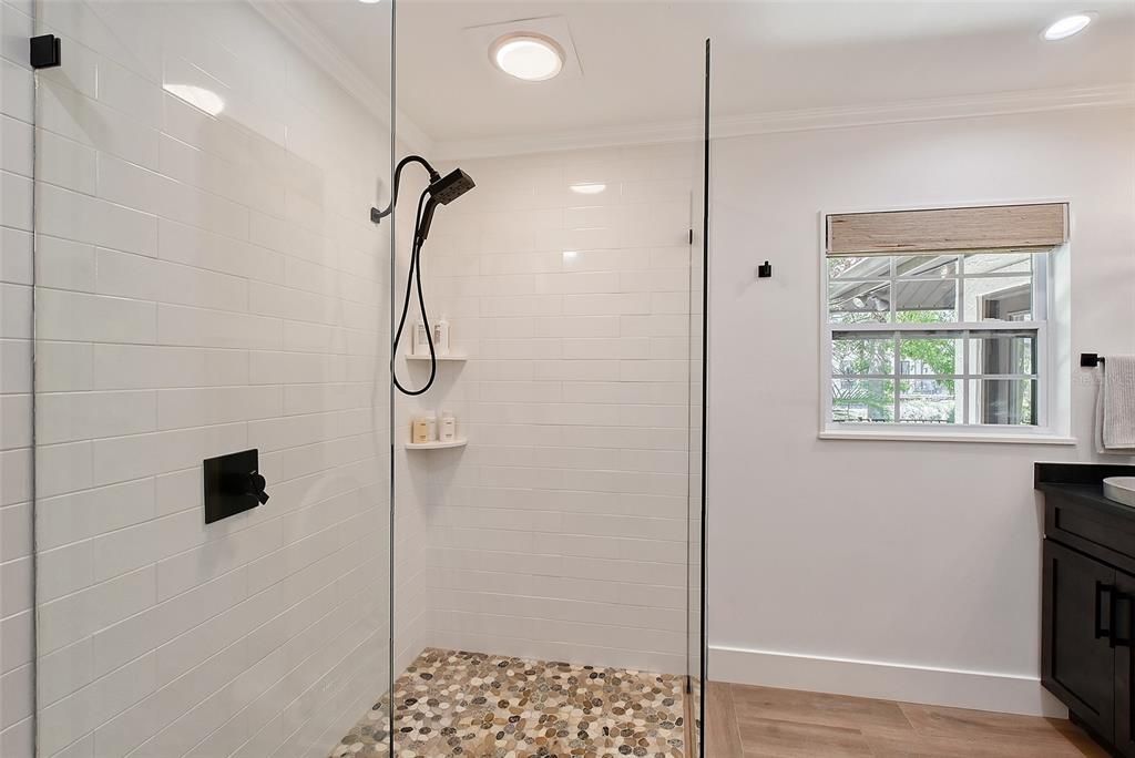 For Sale: $1,699,000 (3 beds, 2 baths, 2974 Square Feet)