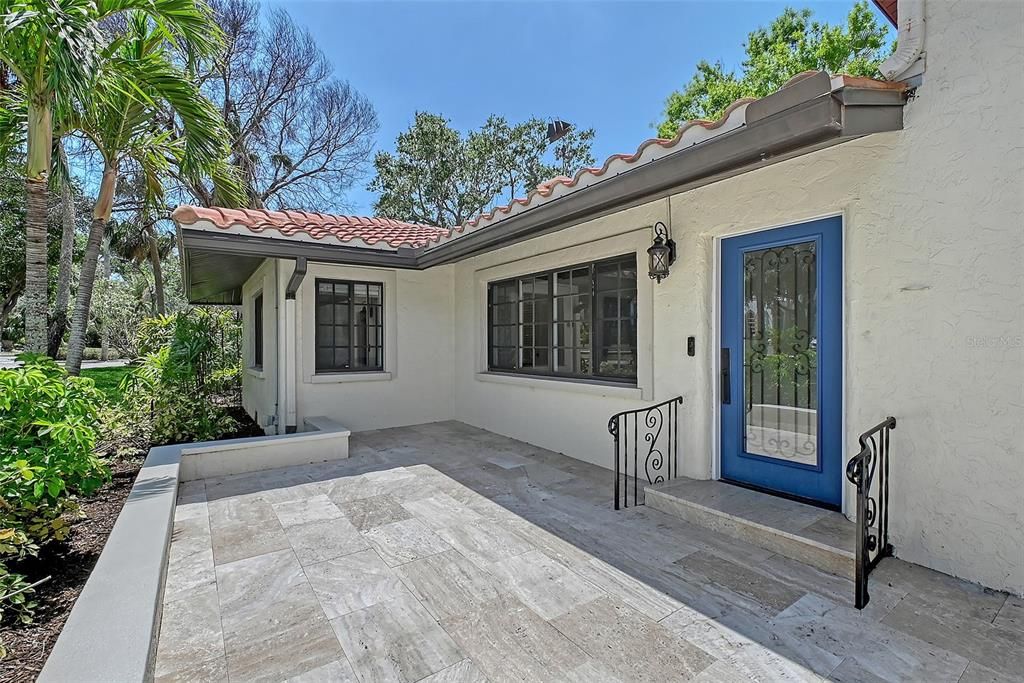 For Sale: $1,699,000 (3 beds, 2 baths, 2974 Square Feet)