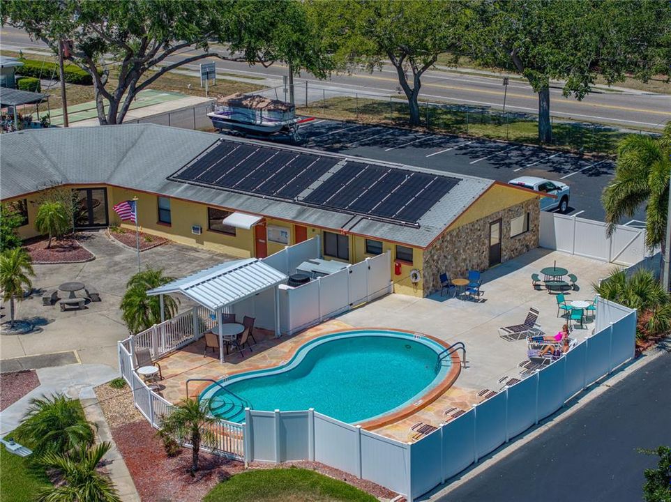 Под контрактом: $199,900 (2 спален, 2 ванн, 1080 Квадратных фут)