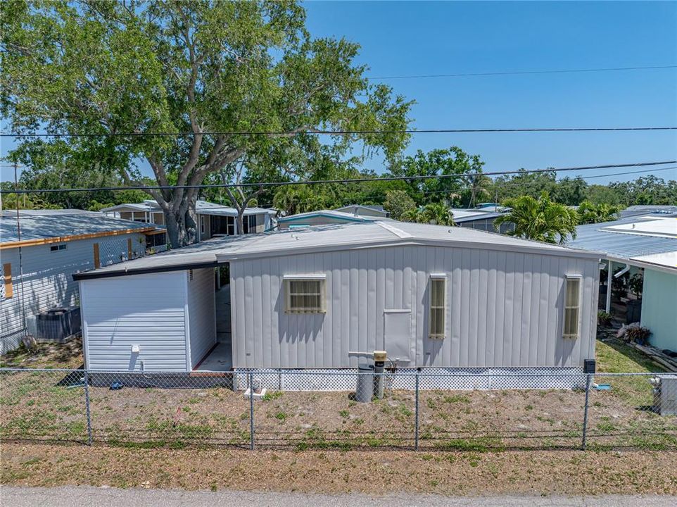 Под контрактом: $199,900 (2 спален, 2 ванн, 1080 Квадратных фут)