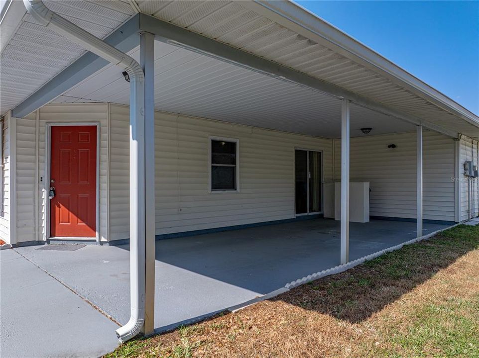 Active With Contract: $215,000 (2 beds, 2 baths, 1087 Square Feet)