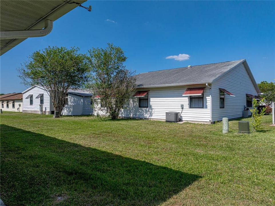 Active With Contract: $215,000 (2 beds, 2 baths, 1087 Square Feet)