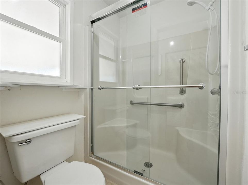 Active With Contract: $215,000 (2 beds, 2 baths, 1087 Square Feet)