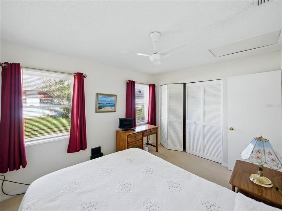 Active With Contract: $215,000 (2 beds, 2 baths, 1087 Square Feet)