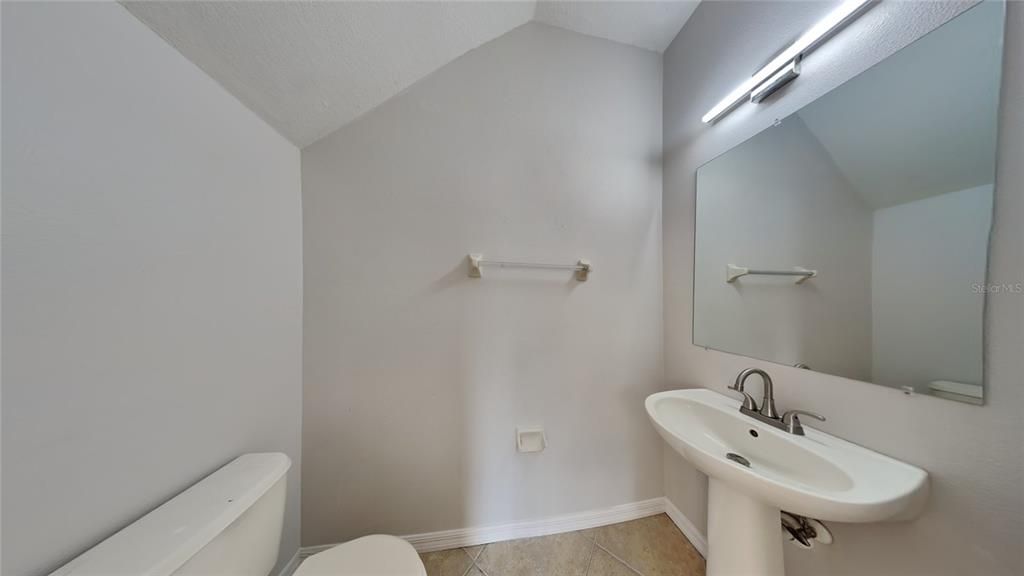 На продажу: $244,900 (2 спален, 2 ванн, 1548 Квадратных фут)