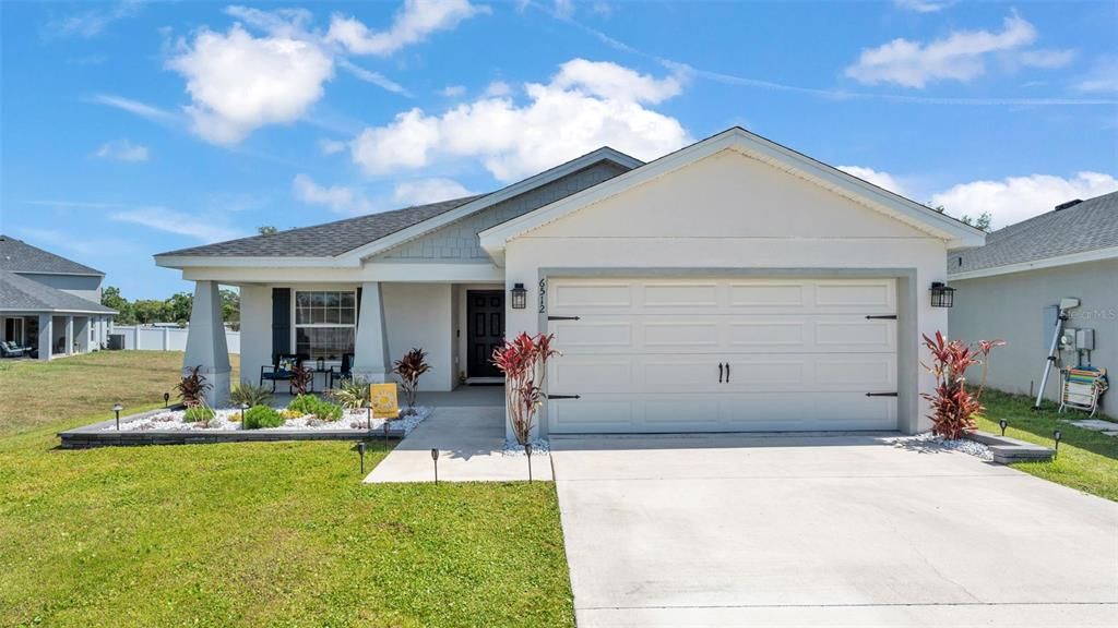 Recently Sold: $325,000 (3 beds, 2 baths, 1572 Square Feet)