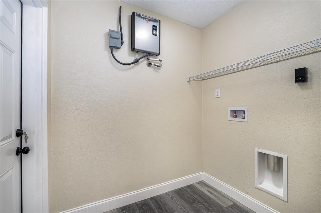 En Venta: $308,900 (3 camas, 2 baños, 1772 Pies cuadrados)