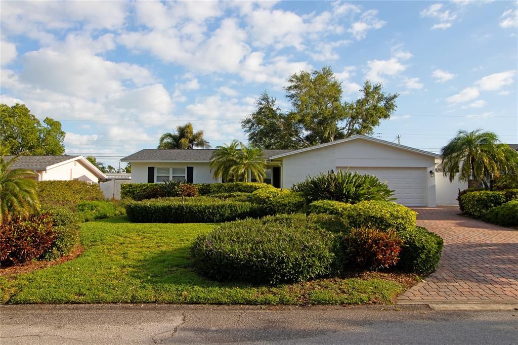 Vendido Recientemente: $515,000 (3 camas, 2 baños, 1648 Pies cuadrados)