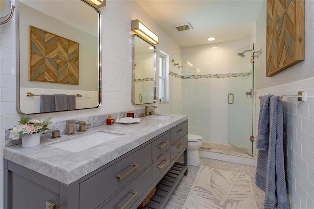 For Sale: $1,600,000 (3 beds, 2 baths, 2005 Square Feet)
