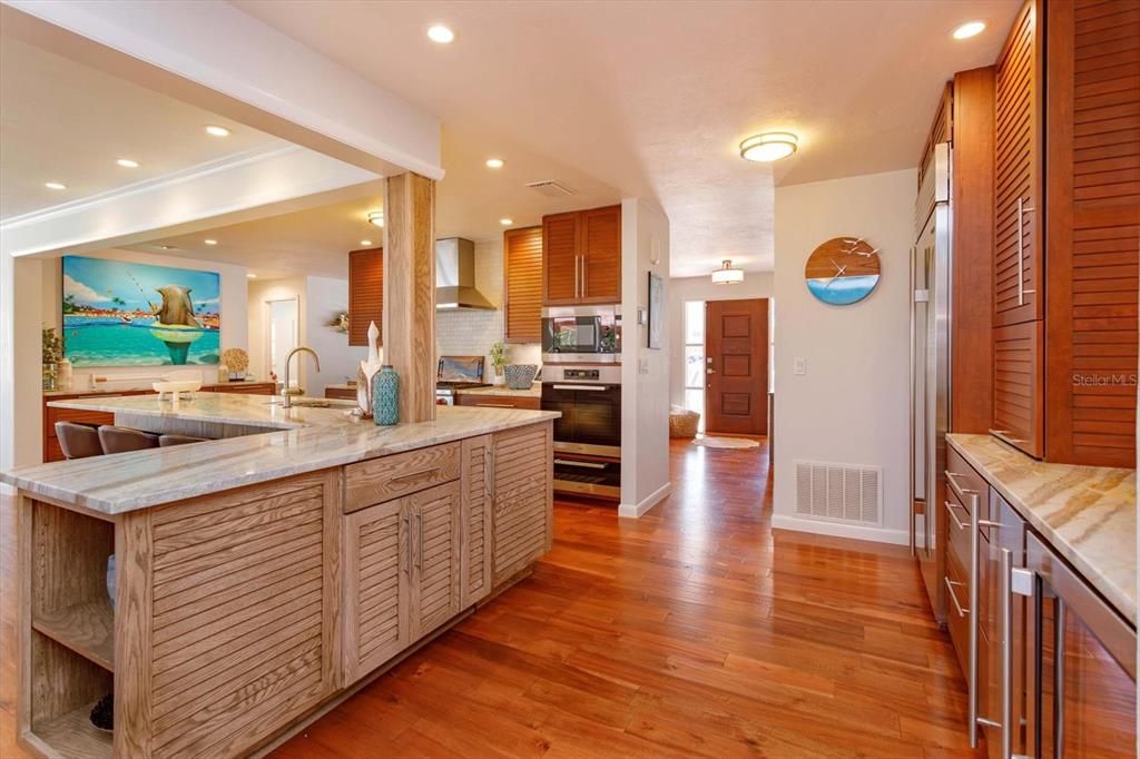 For Sale: $1,600,000 (3 beds, 2 baths, 2005 Square Feet)