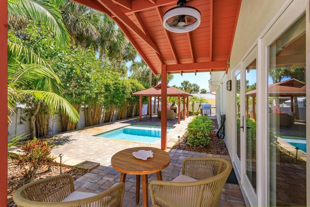 For Sale: $1,600,000 (3 beds, 2 baths, 2005 Square Feet)