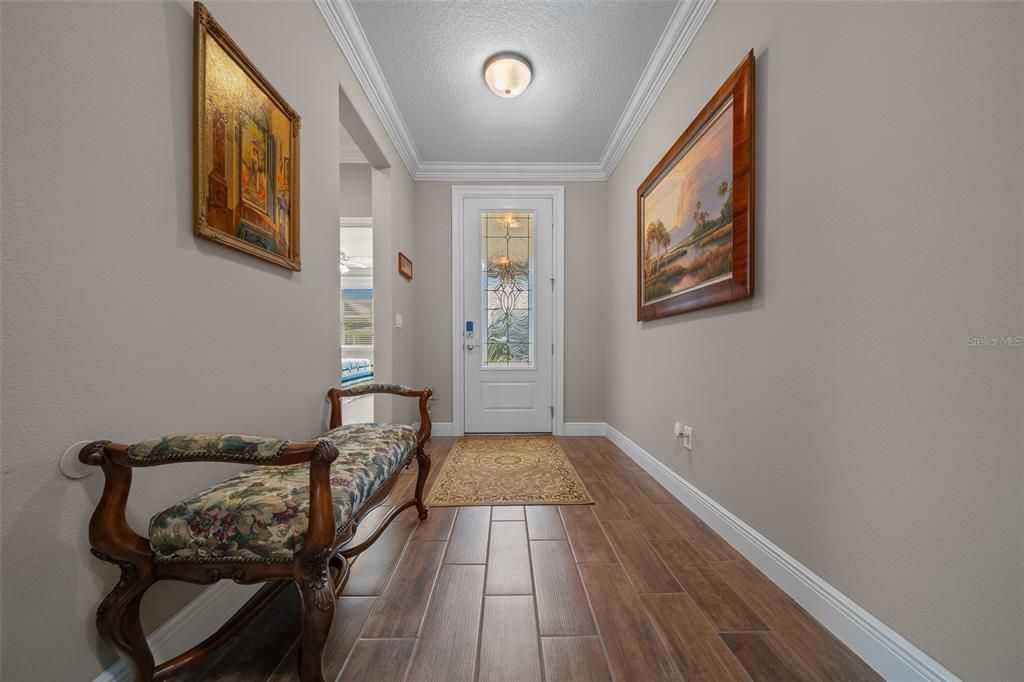 For Sale: $450,000 (2 beds, 2 baths, 2316 Square Feet)