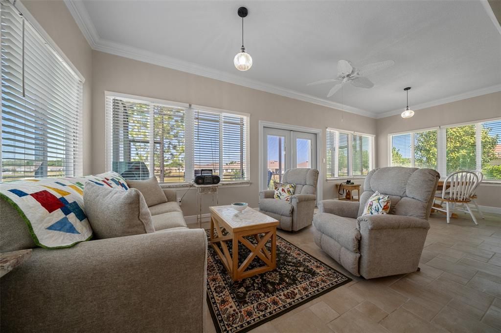 For Sale: $450,000 (2 beds, 2 baths, 2316 Square Feet)