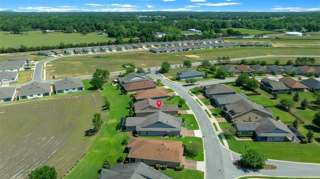 For Sale: $450,000 (2 beds, 2 baths, 2316 Square Feet)