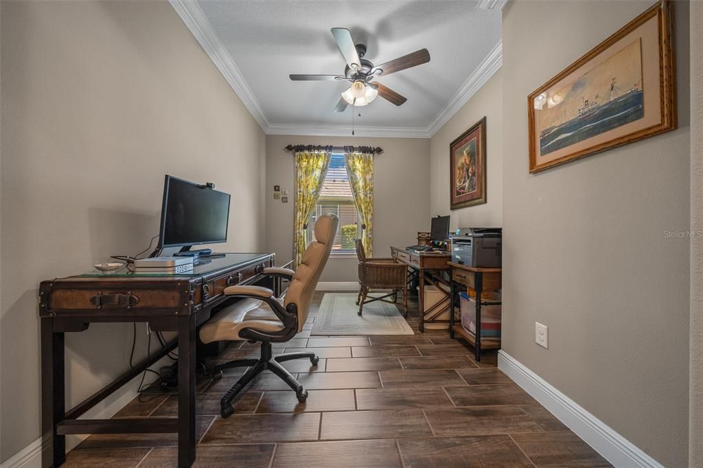 For Sale: $450,000 (2 beds, 2 baths, 2316 Square Feet)