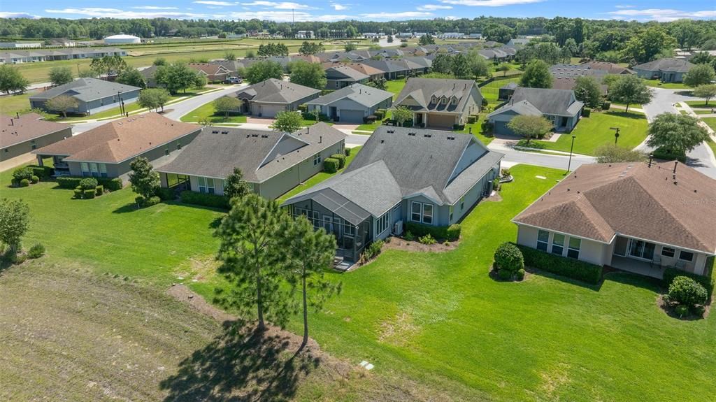 For Sale: $450,000 (2 beds, 2 baths, 2316 Square Feet)