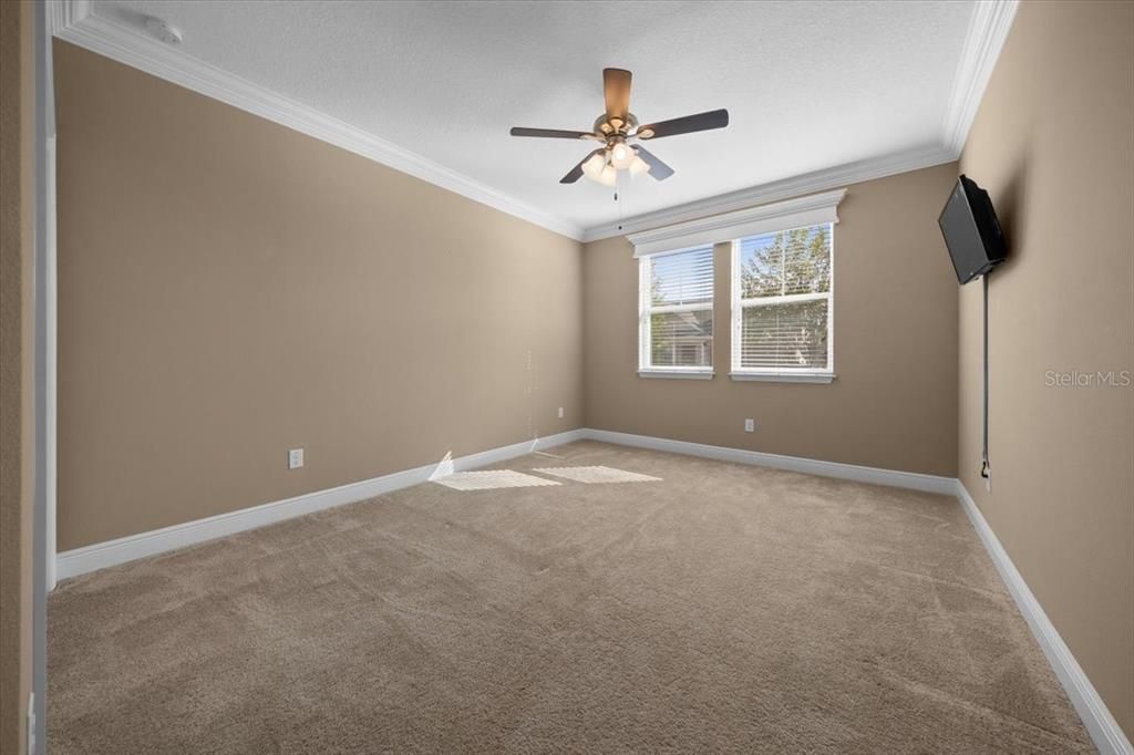 For Sale: $450,000 (2 beds, 2 baths, 2316 Square Feet)