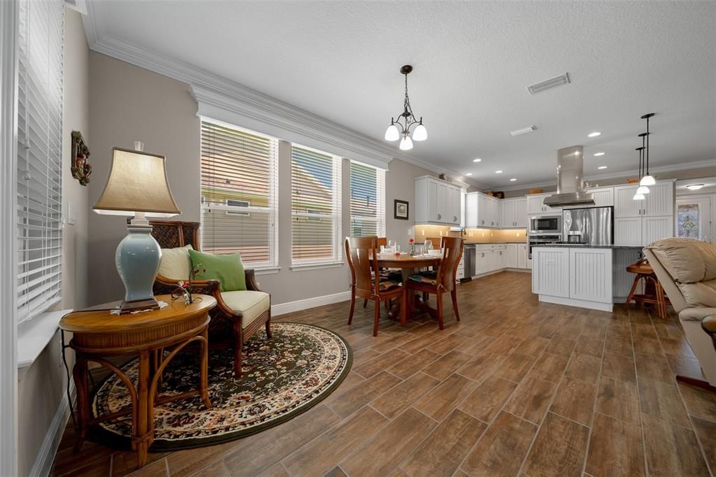 For Sale: $450,000 (2 beds, 2 baths, 2316 Square Feet)