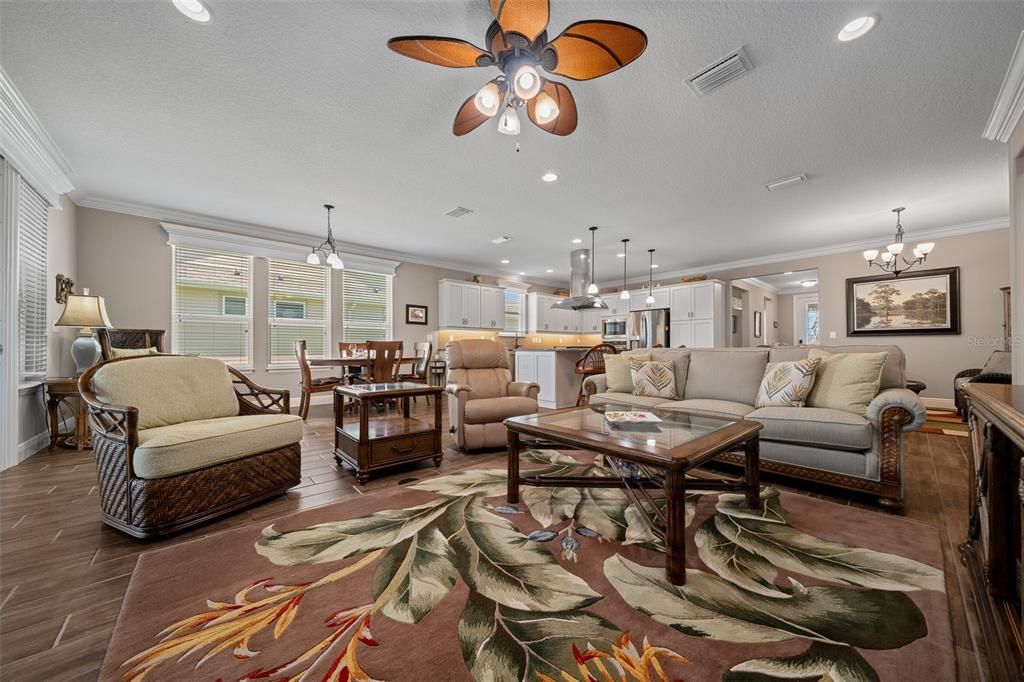 For Sale: $450,000 (2 beds, 2 baths, 2316 Square Feet)