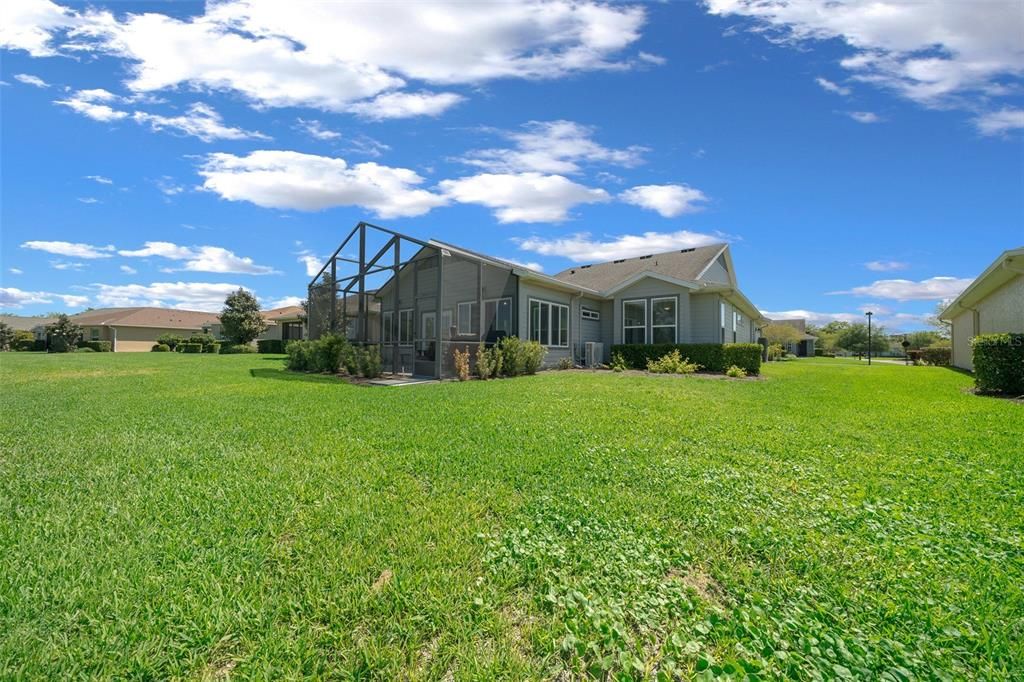 For Sale: $450,000 (2 beds, 2 baths, 2316 Square Feet)