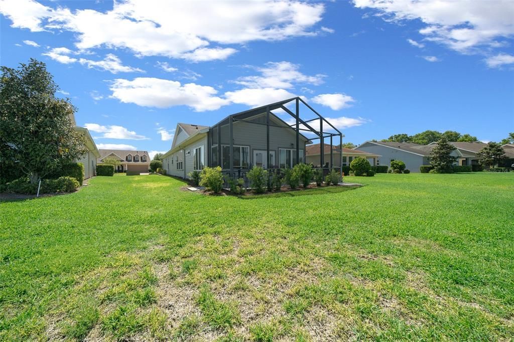 For Sale: $450,000 (2 beds, 2 baths, 2316 Square Feet)